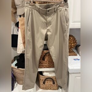 🍋Lululemon ABC Classic fit men’s pants‎ size 34